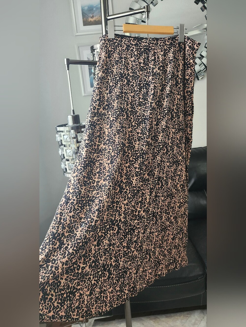 Suzy Shier Women's Animal Print Midi Skirt - Black on Tan